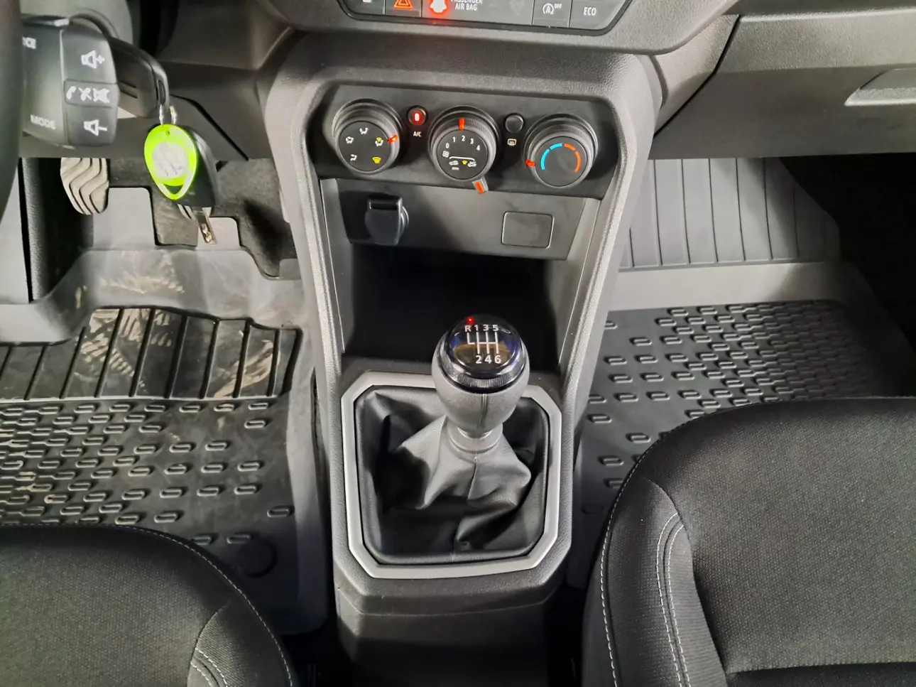 Dacia LOGAN Hatchback 2023