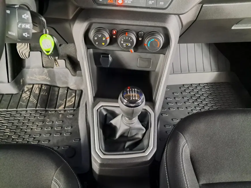 Dacia LOGAN Hatchback 2023