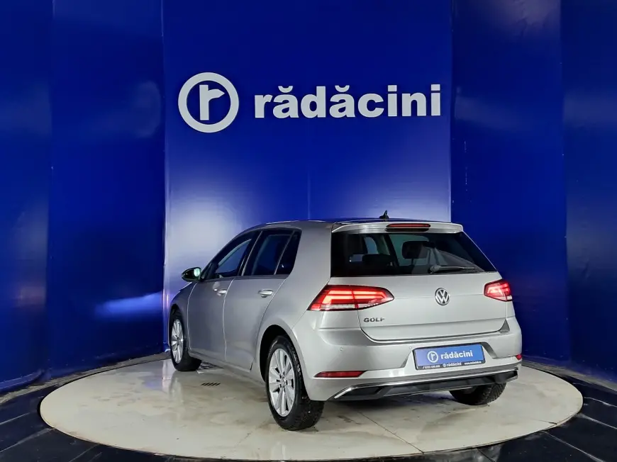 Volkswagen GOLF Hatchback 2018