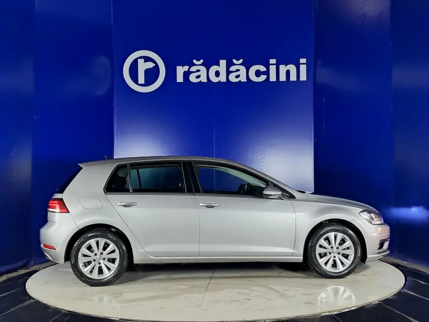 Volkswagen GOLF Hatchback 2018
