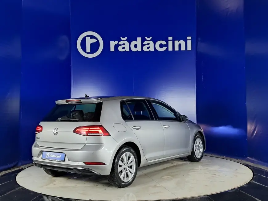 Volkswagen GOLF Hatchback 2018