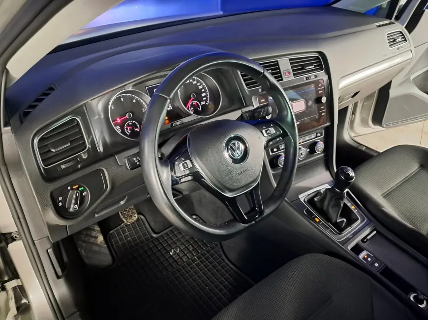 Volkswagen GOLF Hatchback 2018