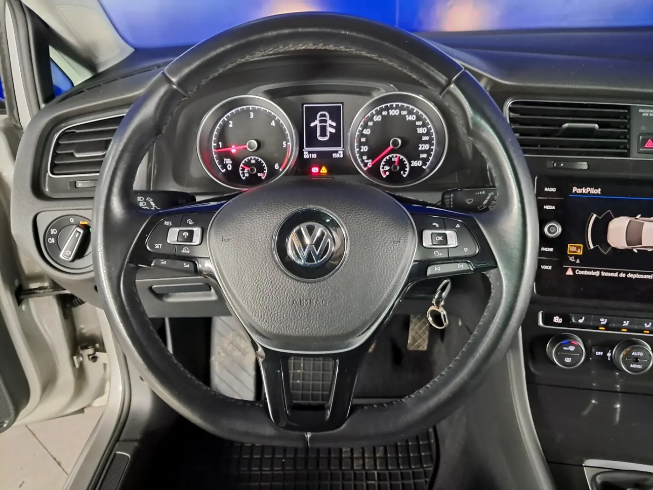 Volkswagen GOLF Hatchback 2018