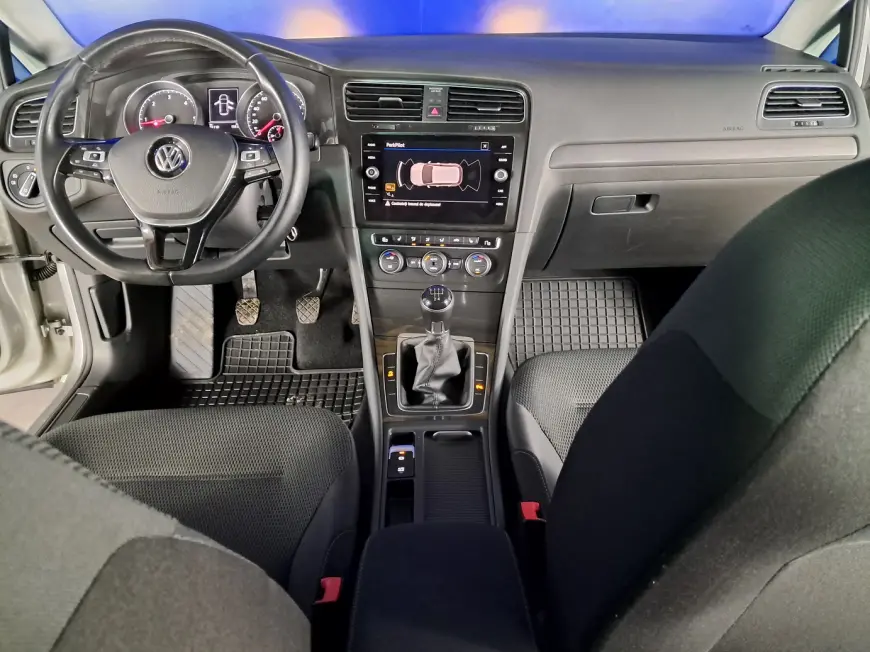 Volkswagen GOLF Hatchback 2018
