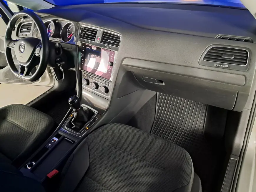 Volkswagen GOLF Hatchback 2018