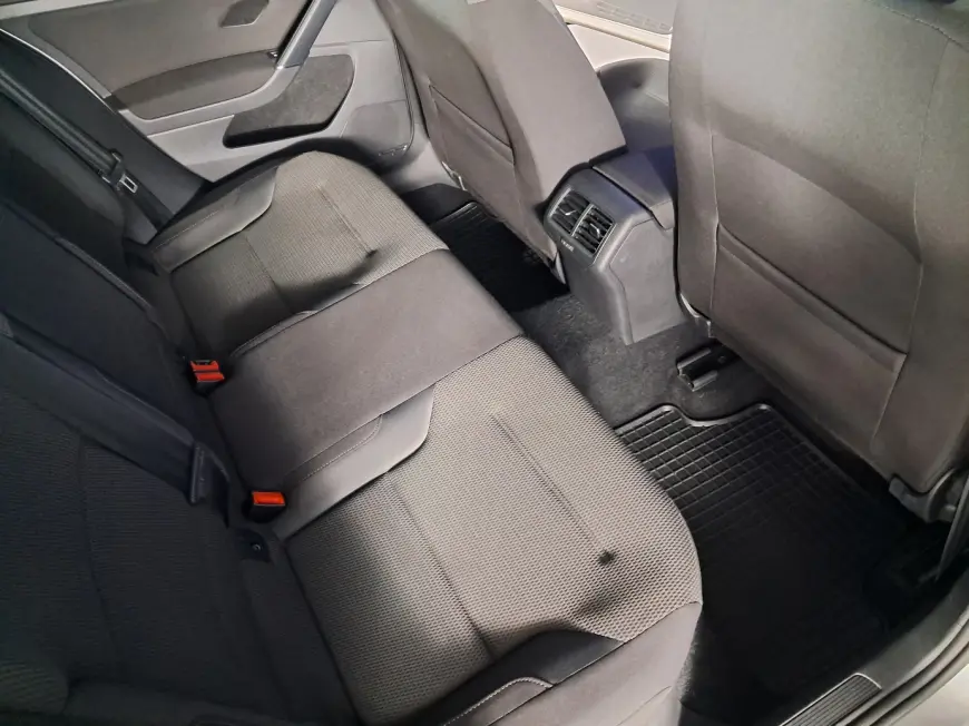 Volkswagen GOLF Hatchback 2018