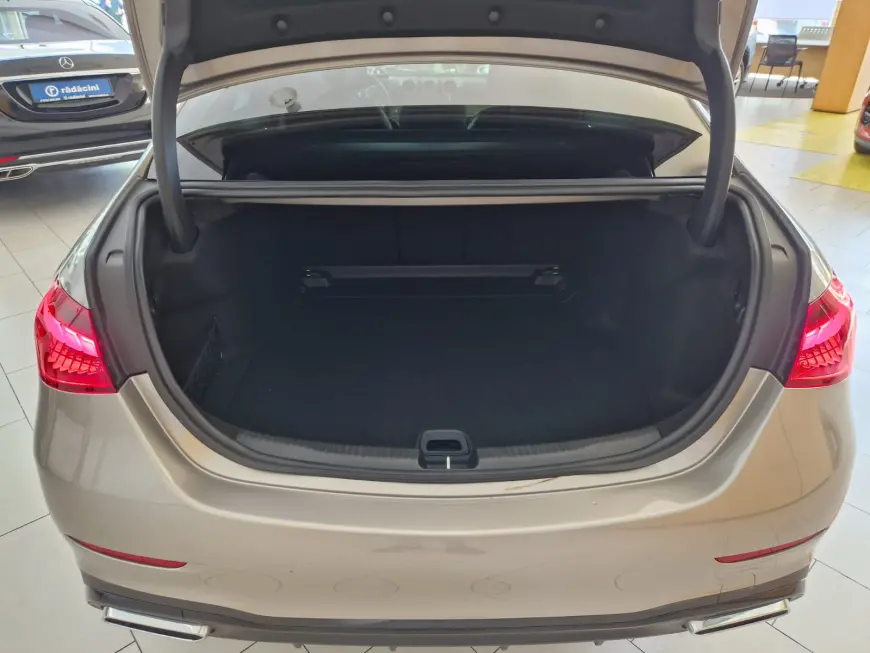 MERCEDES BENZ C300 2.0 MHEV 258CP 9-GTRONIC 4MATIC AMG LINE 2023
