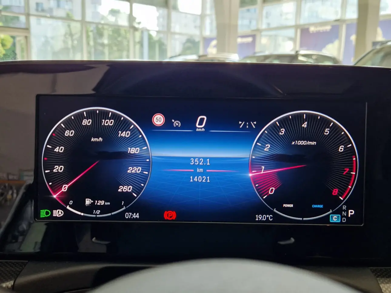 MERCEDES BENZ C300 2.0 MHEV 258CP 9-GTRONIC 4MATIC AMG LINE 2023