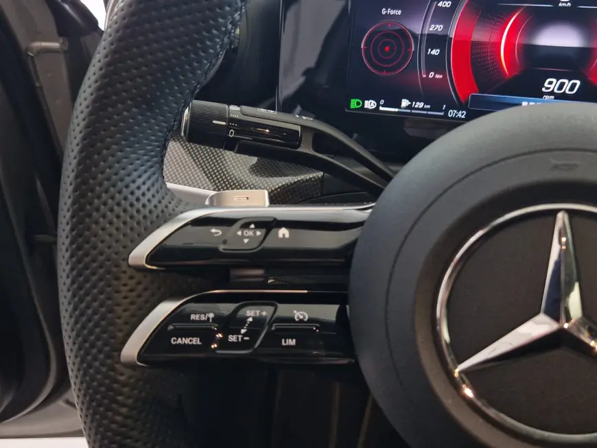 MERCEDES BENZ C300 2.0 MHEV 258CP 9-GTRONIC 4MATIC AMG LINE 2023