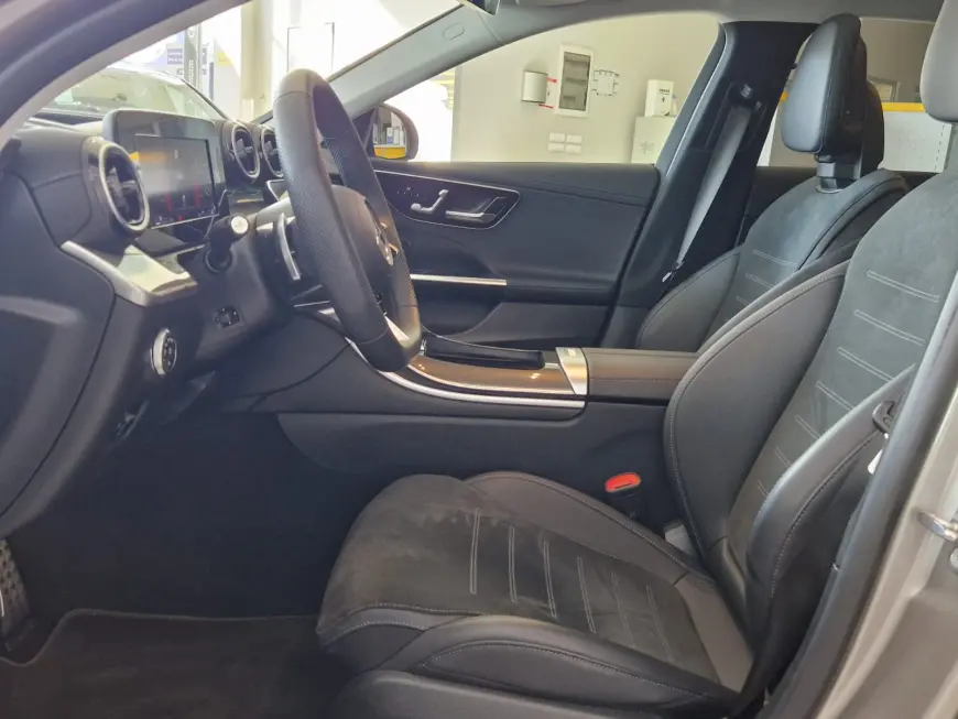MERCEDES BENZ C300 2.0 MHEV 258CP 9-GTRONIC 4MATIC AMG LINE 2023