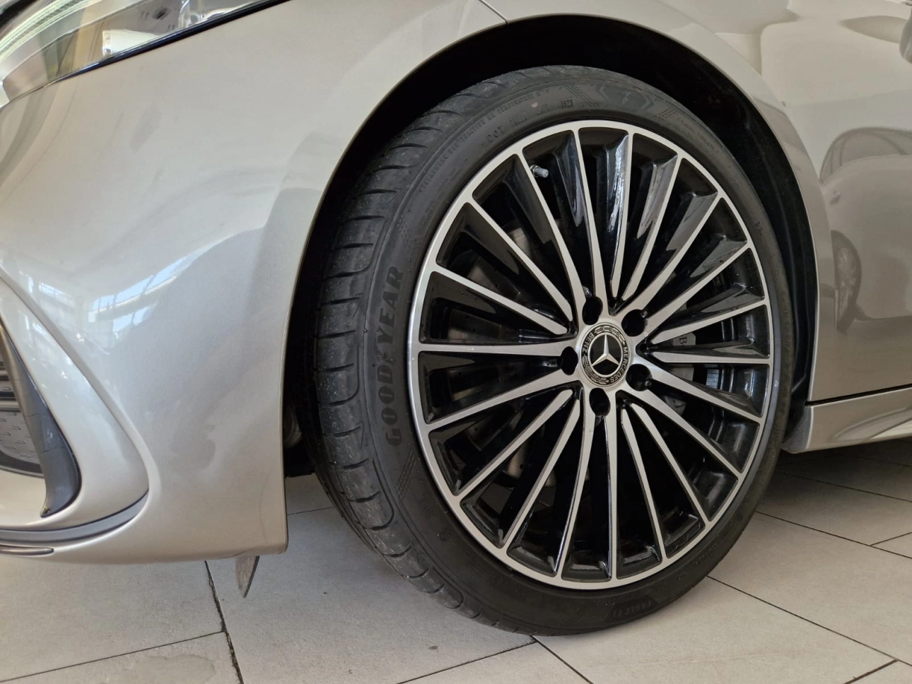 MERCEDES BENZ C C300 2.0 MHEV 258CP 9-GTRONIC 4MATIC AMG LINE 2023