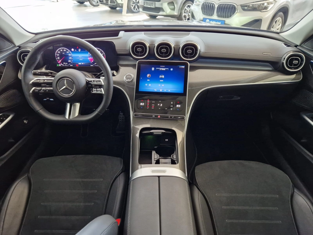 MERCEDES BENZ C C300 2.0 MHEV 258CP 9-GTRONIC 4MATIC AMG LINE 2023