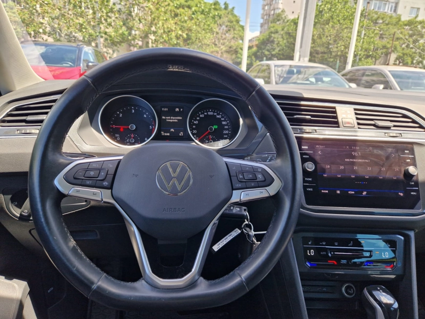 VOLKSWAGEN TIGUAN 2.0 TDI 150CP Comfortline DSG 4Motion