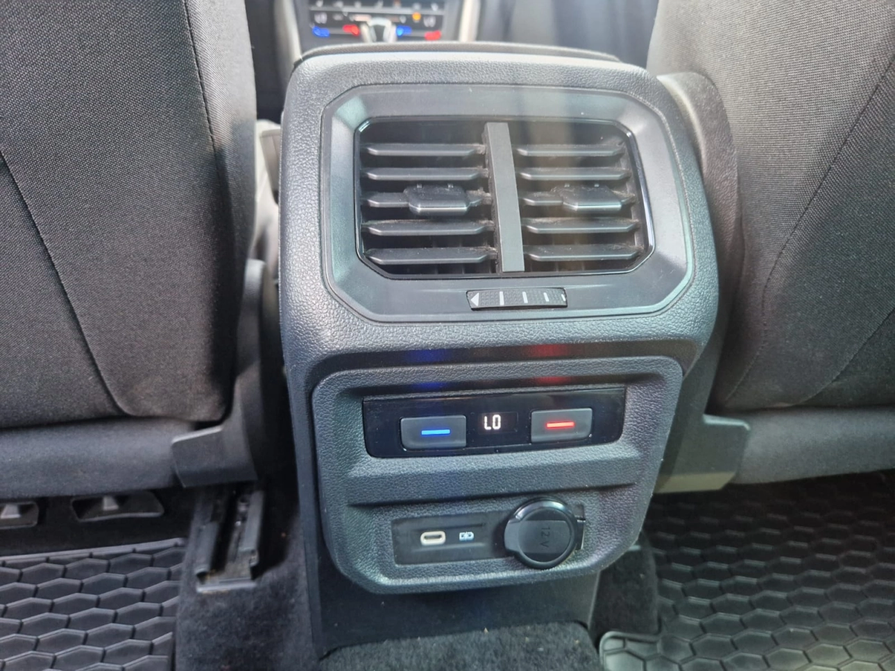 VOLKSWAGEN TIGUAN 2.0 TDI 150CP Comfortline DSG 4Motion