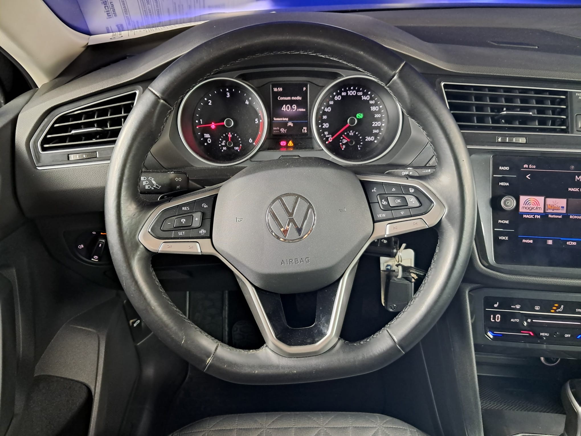 VOLKSWAGEN Tiguan 2020 — imagine 39