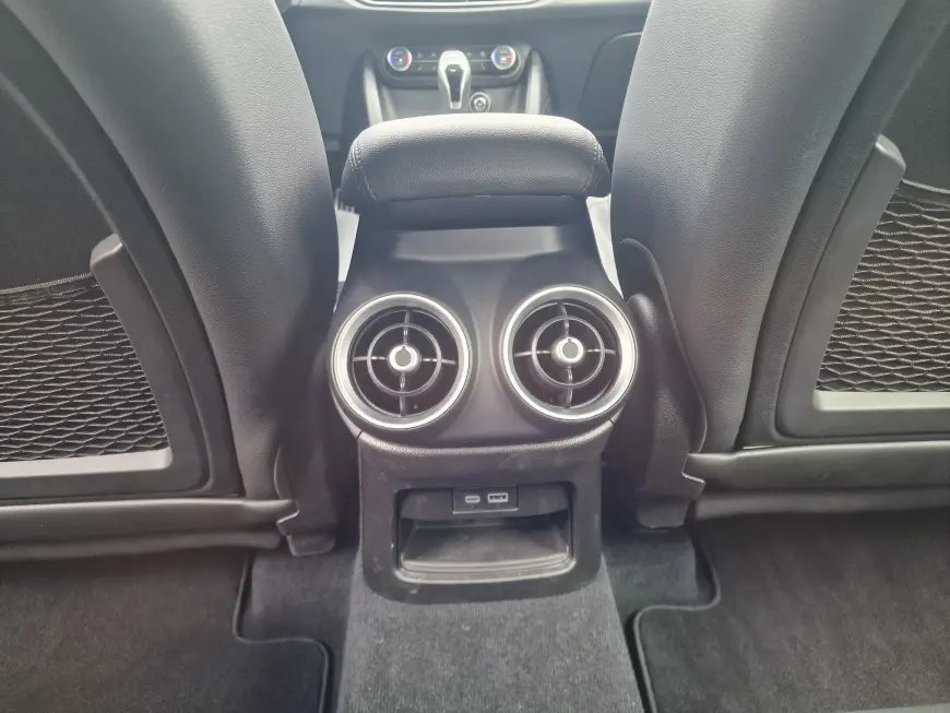 Alfa Romeo Stelvio 2.0 Turbo Ti - AWD - 280cp - Automatic - 2022