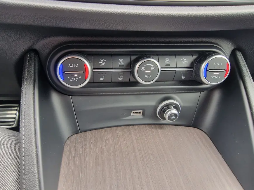 Alfa Romeo Stelvio 2.0 Turbo Ti - AWD - 280cp - Automatic - 2022
