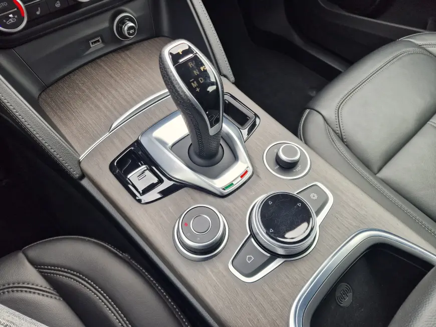 Alfa Romeo Stelvio 2.0 Turbo Ti - AWD - 280cp - Automatic - 2022