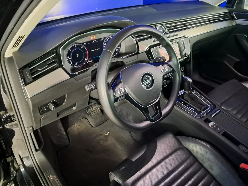 Volkswagen PASSAT Sedan 2016