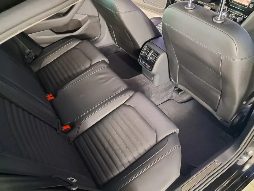 Volkswagen PASSAT Sedan 2016