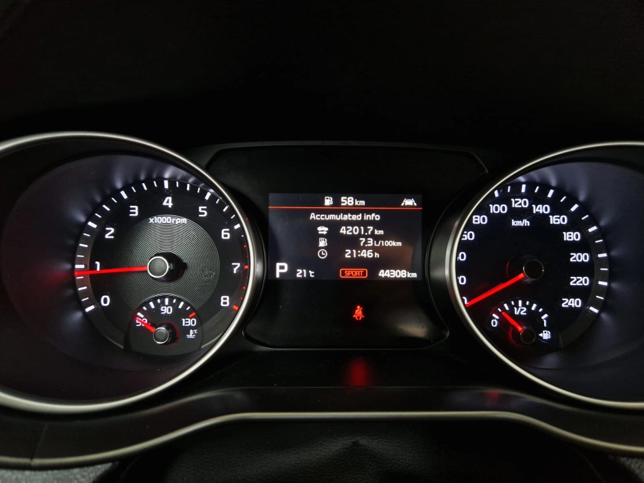 KIA XCEED 1.5 T-GDi 160CP Mild-hybrid 7DCT City+ 2021