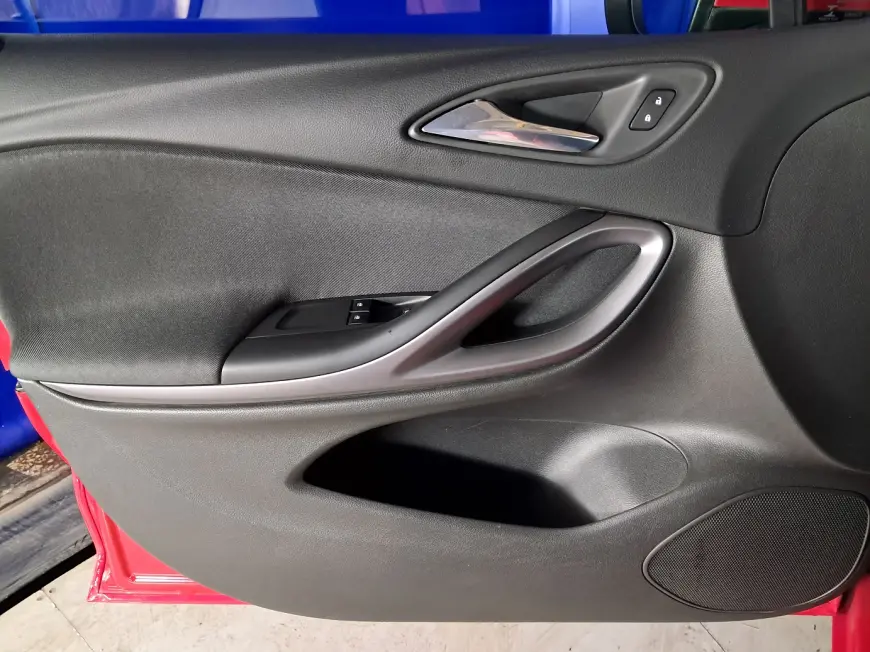 Opel ASTRA Hatchback 2016