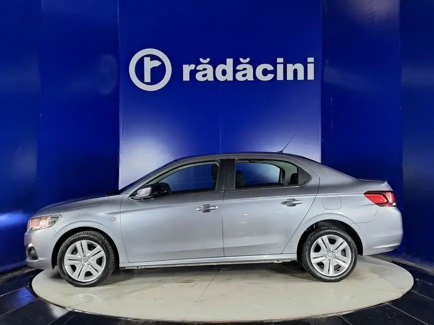 Peugeot 301 Sedan 2020