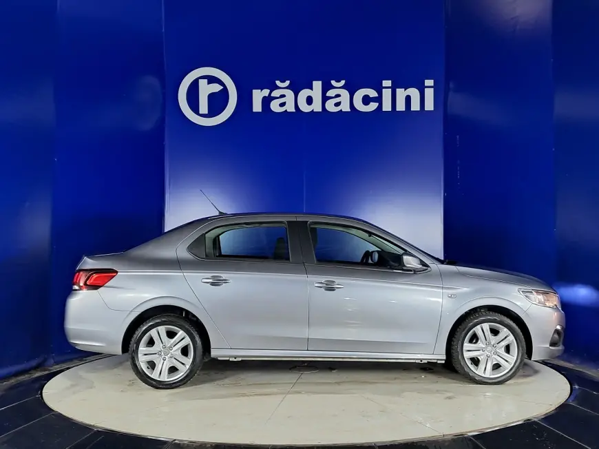 Peugeot 301 Sedan 2020
