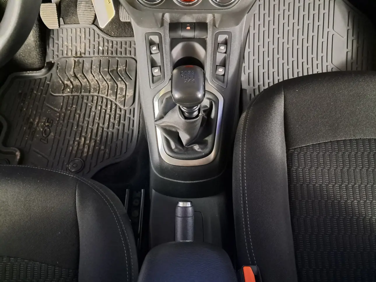 Peugeot 301 Sedan 2020