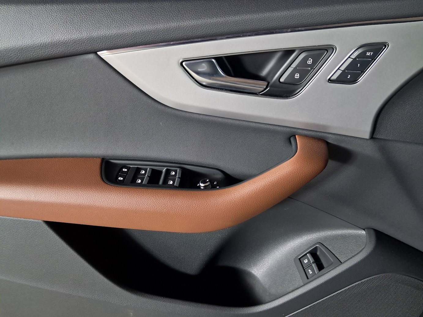 AUDI Q7 2020 — imagine 12
