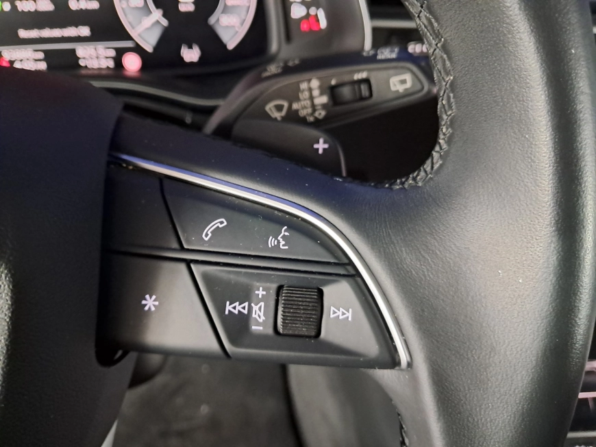 AUDI Q7 55 TFSIe quattro Tiptronic Basic PHEV