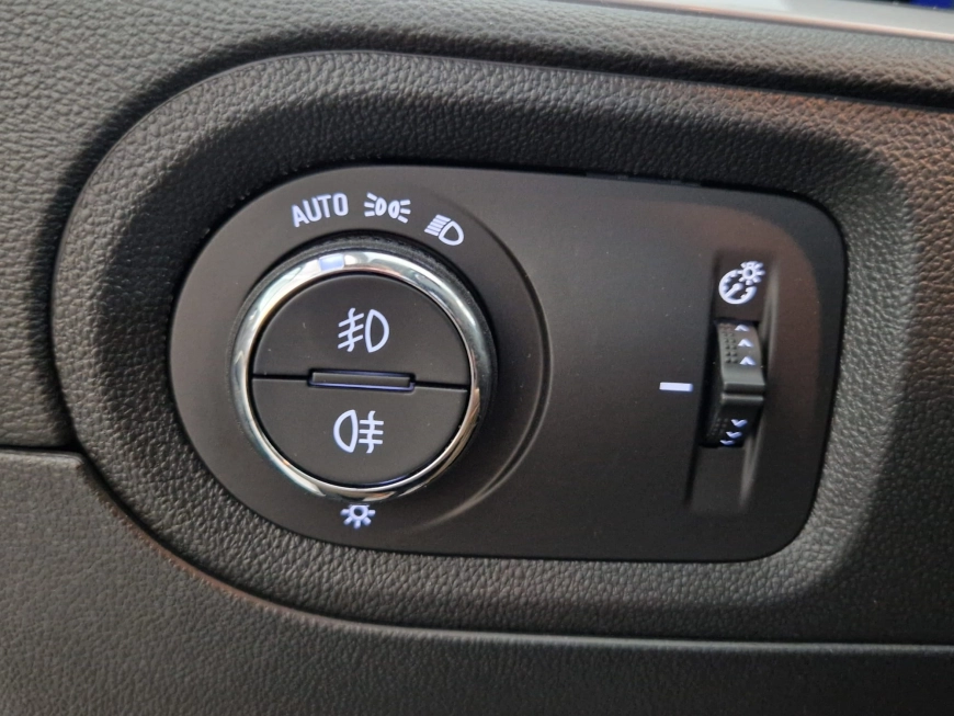 Opel Grandland X Business Edition 1.2 Benzina 130CP MT6 2022