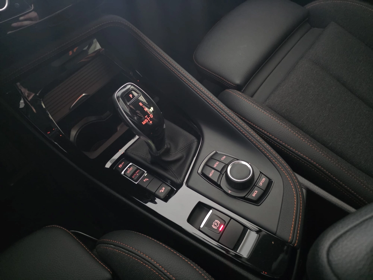 BMW X1 2.0 xDrive18d 150CP AT SPORT LINE 2020