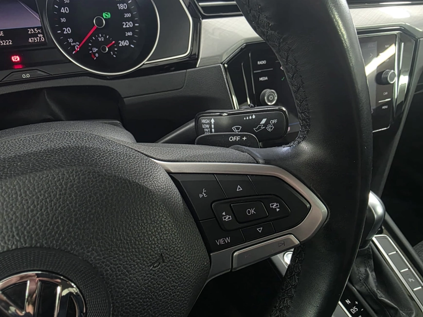VOLKSWAGEN PASSAT 1.6 TDI COMFORTLINE DSG