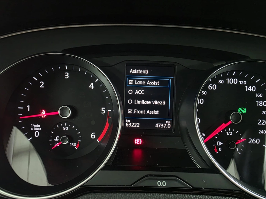 VOLKSWAGEN PASSAT 1.6 TDI COMFORTLINE DSG