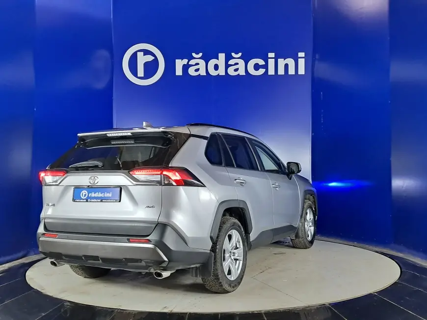 Toyota RAV4 SUV 2019