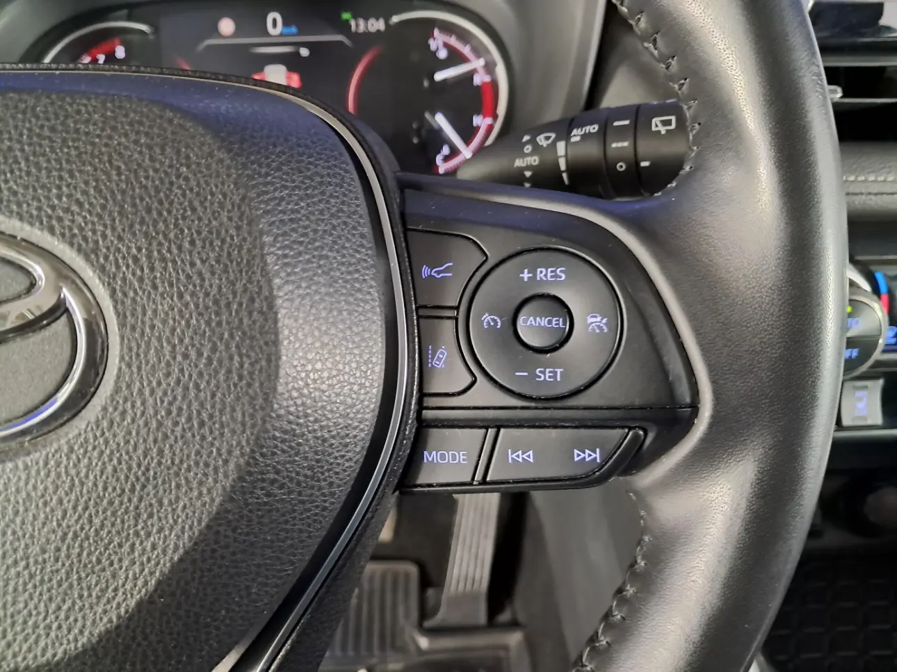 Toyota RAV4 SUV 2019