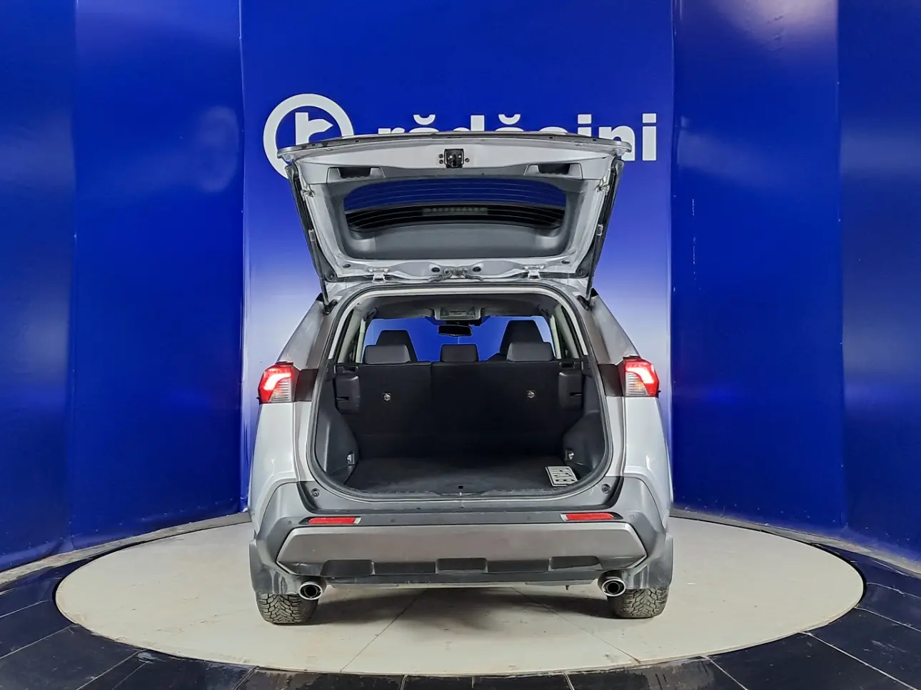 Toyota RAV4 SUV 2019