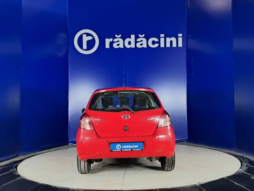 Toyota YARIS Hatchback 2008