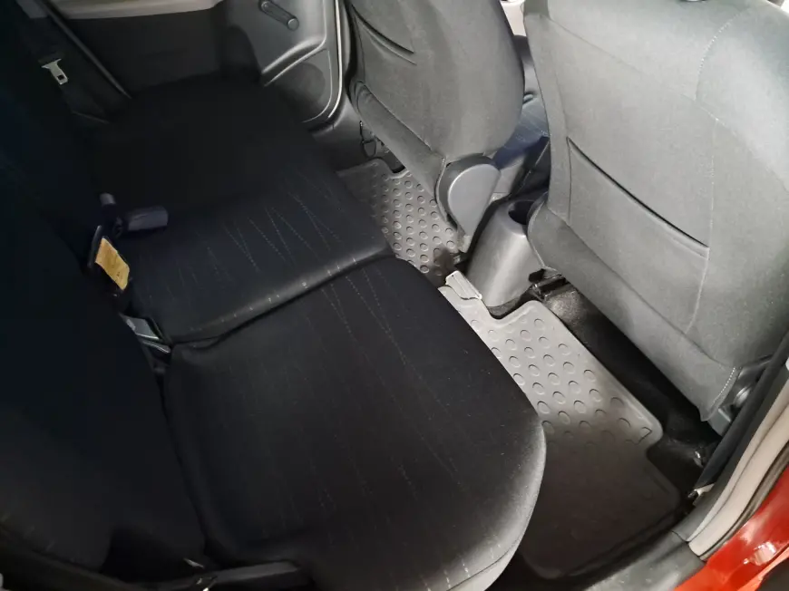 Toyota YARIS Hatchback 2008