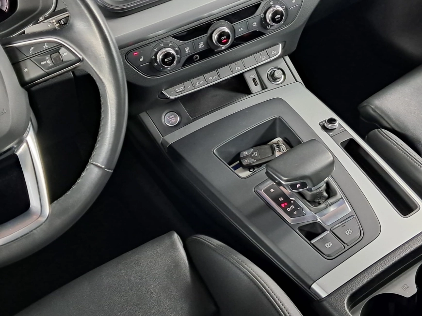 AUDI Q5 TDI S TRONIC MHEV 2020