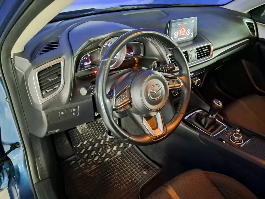 Mazda 3 Hatchback 2017