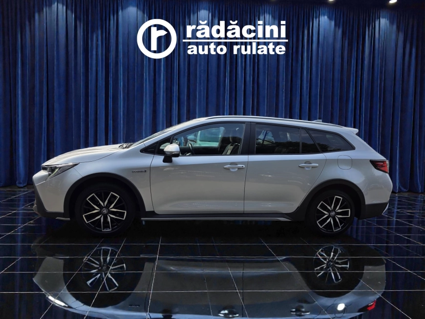 TOYOTA COROLLA 2.0 Touring Sports Hybrid Trek 180 CP 2021