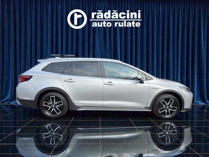 TOYOTA COROLLA 2.0 Touring Sports Hybrid Trek 180 CP 2021