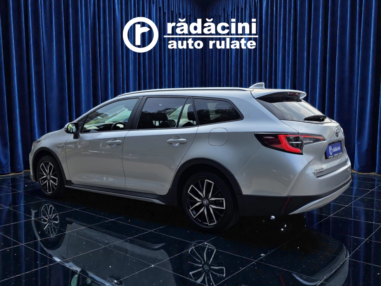 TOYOTA COROLLA 2.0 Touring Sports Hybrid Trek 180 CP 2021