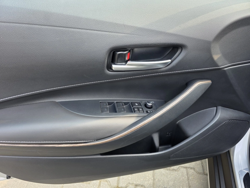 TOYOTA COROLLA 2.0 Touring Sports Hybrid Trek 180 CP 2021