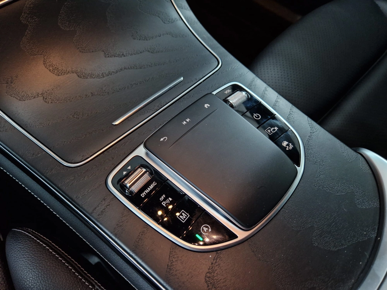 Mercedes-Benz GLC 220d 4MATIC Luxury 194CP 2020