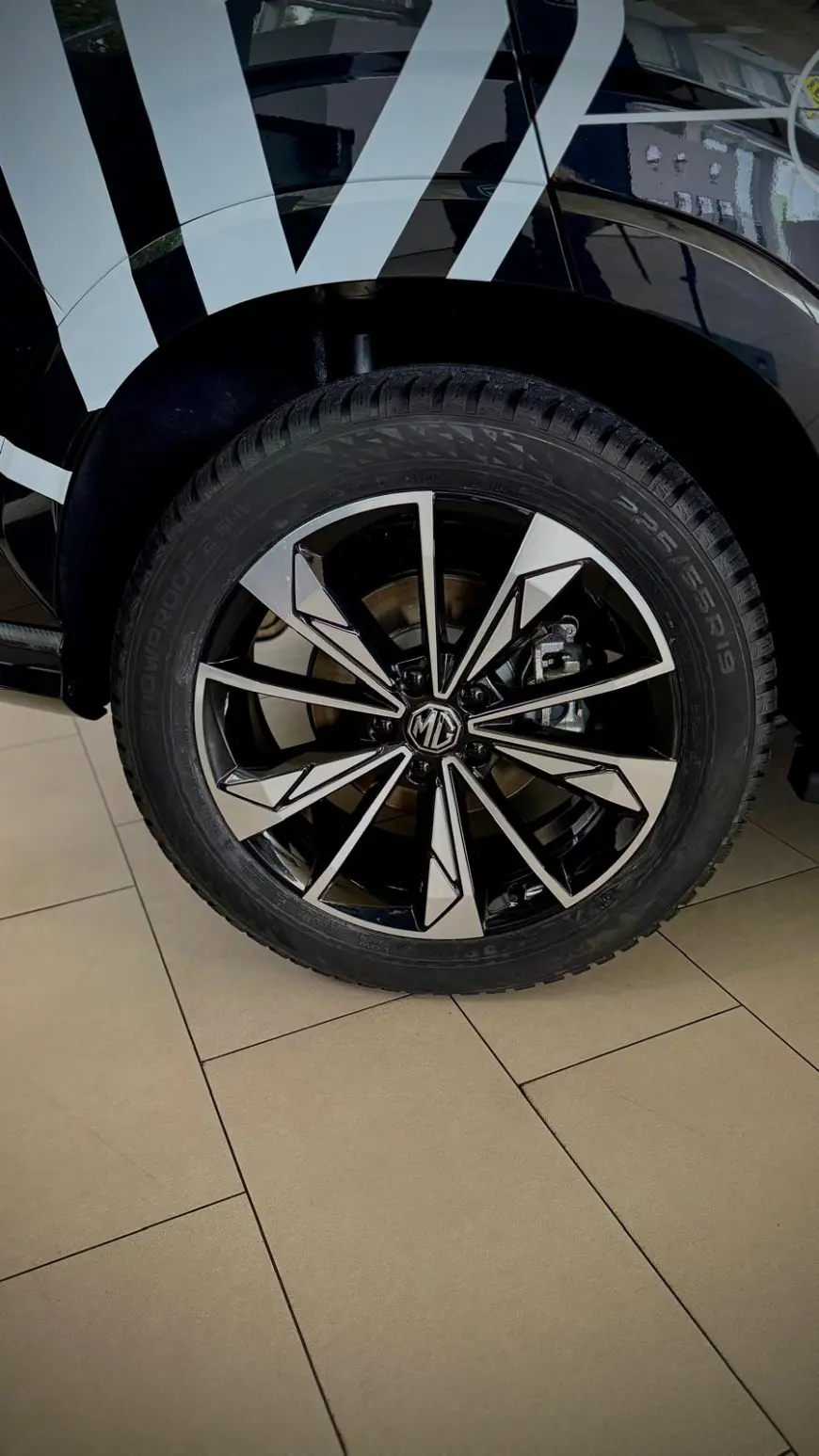 Mg EHS SUV 2024