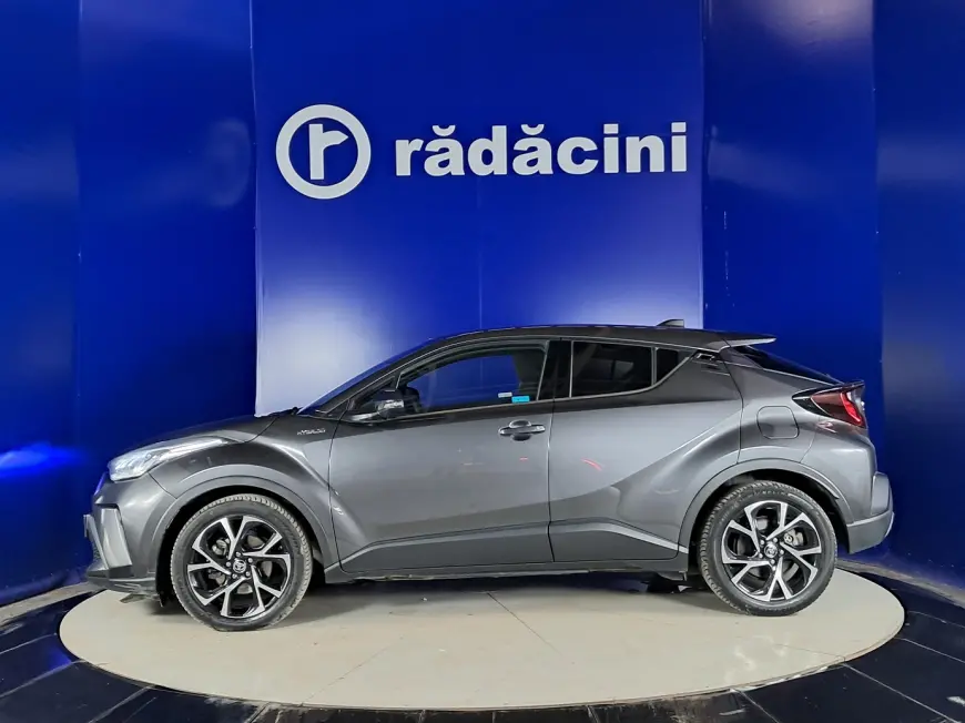 Toyota C-HR SUV 2021