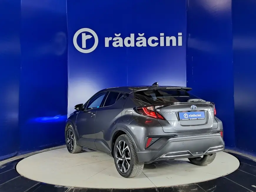 Toyota C-HR SUV 2021